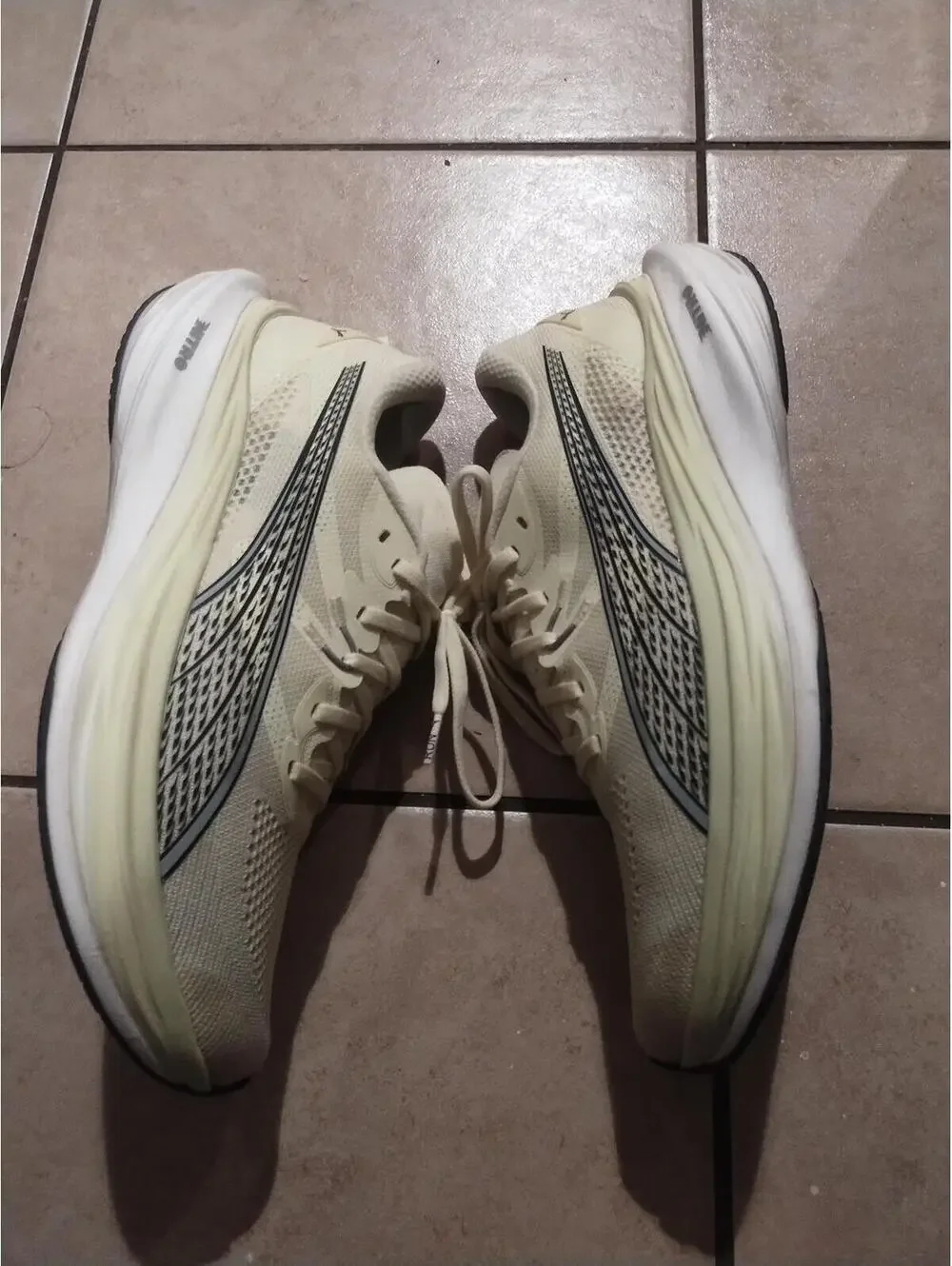 Puma Deviate Nitro 3 Sage Frost Green Terrain Women Road‎ Running size 11